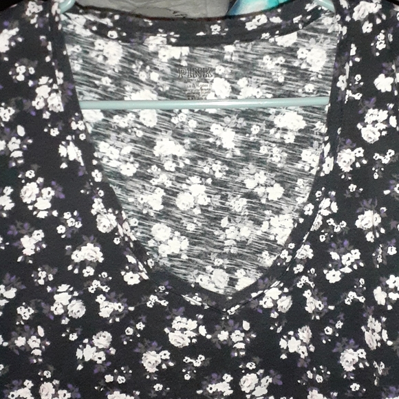 Pink tee - Picture 2 of 4